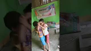 Download lagu Berkelahi anak kecil  part 2 (fren & atu ) mp3