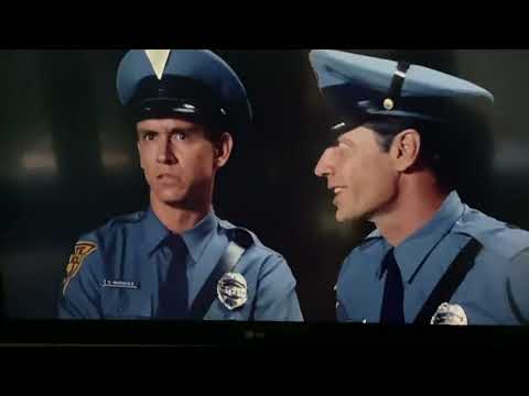 Best sene of the cannonball run with Bert Reynolds’s  and Dom DeLouise