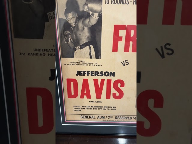 Vídeo relacionado con Póster de DiiliHiiri Póster antiguo de boxeo: Muhammad Ali vs. Joe Frazier 1971 Metálico Vintage Póster de DiiliHiiri 30x20cm Regalo para Entusiastas de la Boxeo. (2635-303)