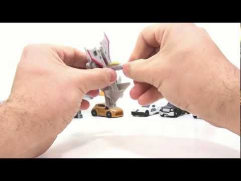 Video Review of the Transformers Reveal the Shield Legend figures