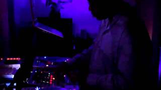 DJ BLENDA MIXING 90'S DANCEHALL.MPG