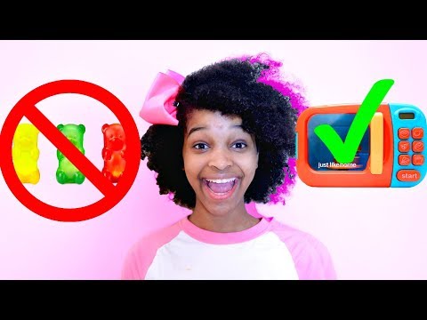 MICROWAVING GUMMIES - Shiloh and Shasha - Onyx Kids
