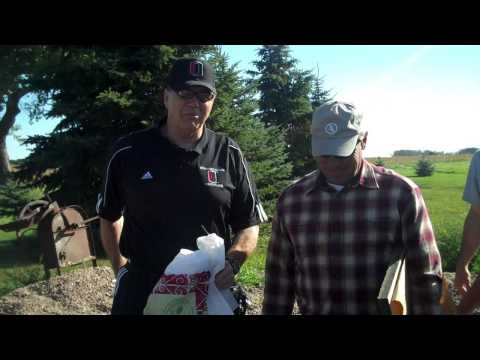 UNO wrestlers induct Dave Denney into the Brothers Hall of Fame