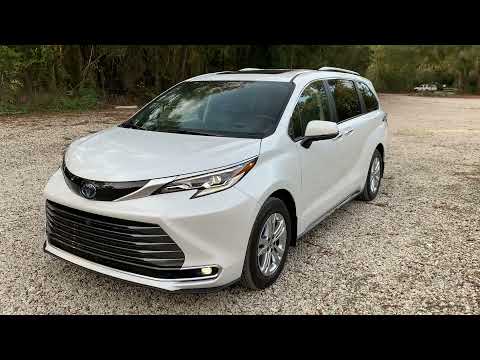 Minivan Miles // 2022 Toyota Sienna Platinum AWD Tour
