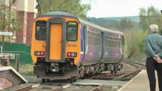 preview picture of video 'Class 156 DMU 156480 Departs Nunthorpe with the Middlesbrough Whitby service'