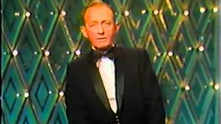 Bing Crosby sings "You Haven't Lived Until You've Played the Palace"
