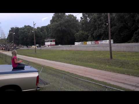 SRT4 (Zombie) outrunning vette