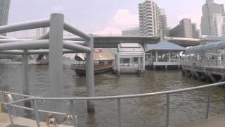 2015-03-29 Waiting for the ferry, Bangkok