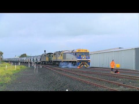 Flagman & Detonators / 7762V QUBE Grain Train (30/7/2019) - PoathTV Australian Railways