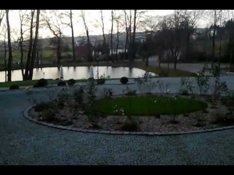 Dwór Kombornia widok przed wejsciem