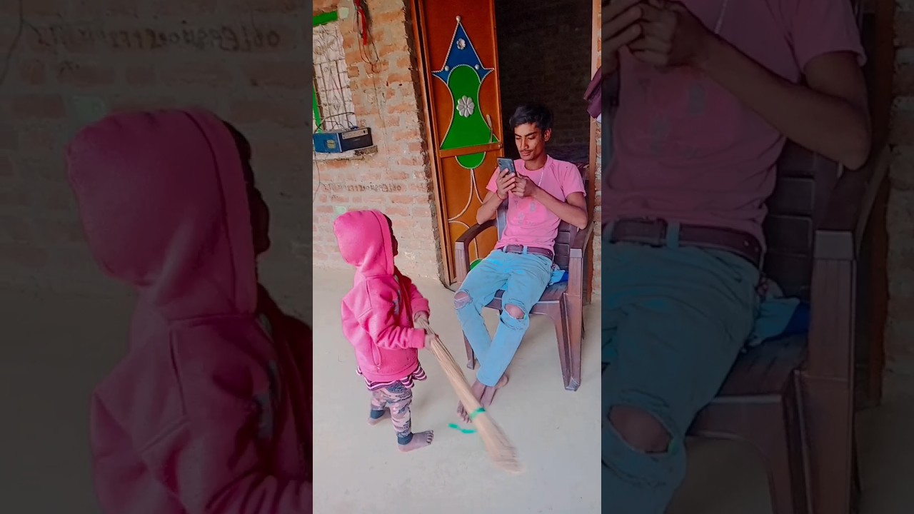 Mummy jhadu maar do #comedy #funny #vairalshort #shortsfeed