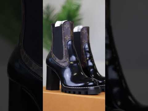 MUST have trending boots this FALL #luxury #fashion #boots #autumn #winter