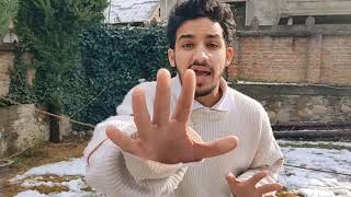 MAKING SNOWMAN IN SRINAGAR, KASHMIR(BEAUTIFUL)