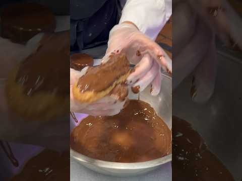 Chocolate eclair ￼@waheeda shakil