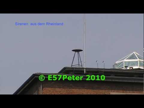 Sirenenprobe Bonn, alte Dreibein-E57 im Graurheindorfer Hafen (Auermühle)