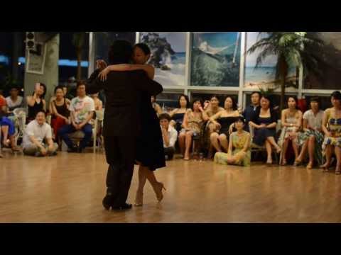 2013 Busan Beach Millonga with Hung-Yut Chen y Hwayi (3)