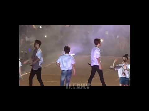 Eunhyuk x Irene's moments in SMtown concert (ending) | #Eunhyuk #Irene #superjunior #redvelvet