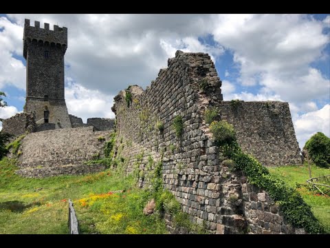 LIVIUS PERCY: "Când se surpă temeliile"