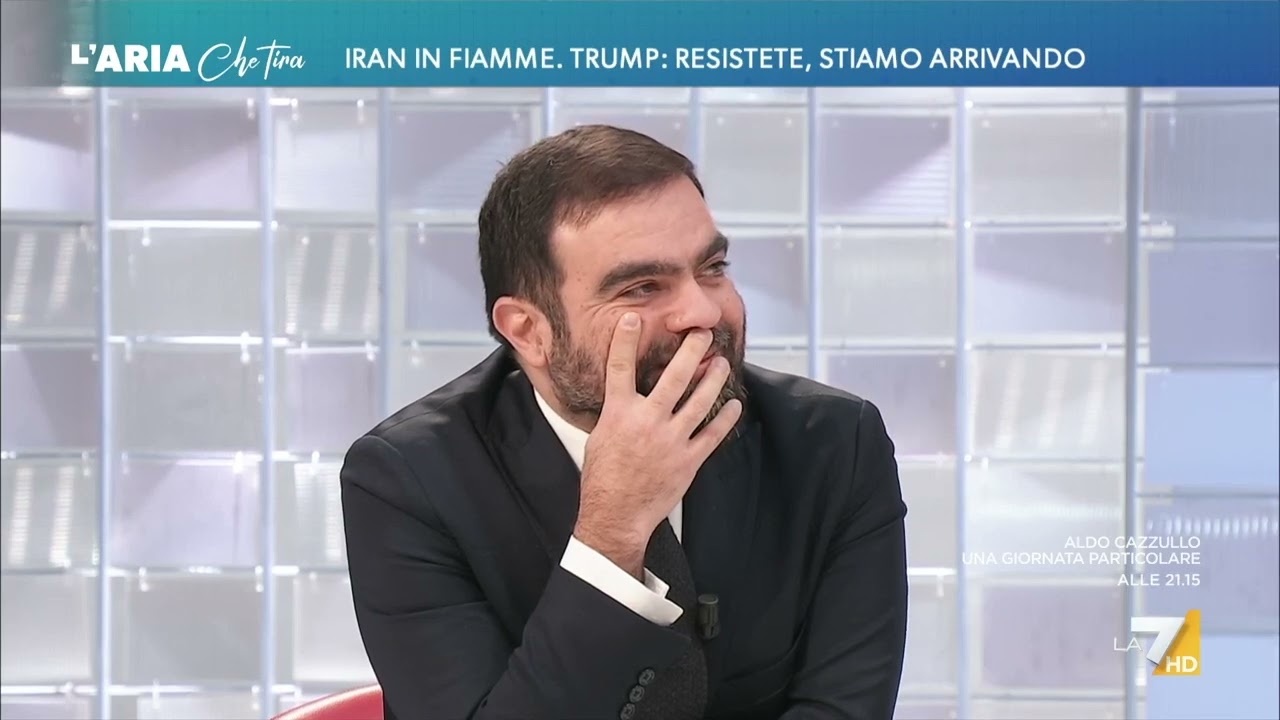 Iran, Odifreddi: "Khamenei come il Papa". E Parenzo: "Non può fare questo paragonare"