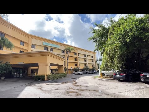 La Quinta Inn and Suites, Miami Airport East