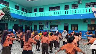 Download lagu TUGAS DOKUMENTASI VIDEO CHESSYA ATIKA DEBBY mp3