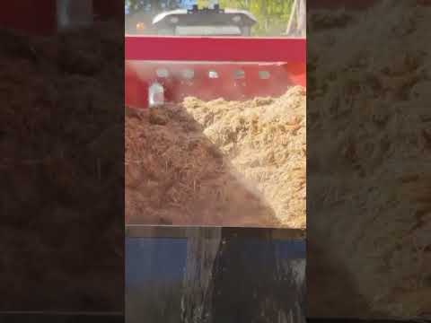 Yeni Sirius 4m³ Yatay Helezonlu Yem Karma