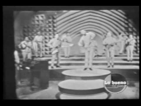 Nostalgia Cubana - Los Van Van - Bola de Humo