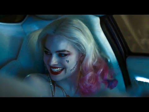 Batman & Harley Quinn kiss