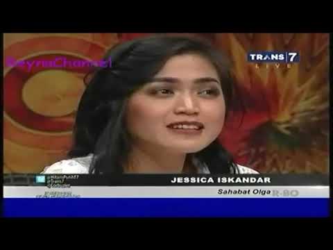 Hitam putih. Alm olga gk bisa tidur 1 / 2 minggu gara" s*tre*.