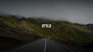 Gorillaz - Stylo (Lyrics)
