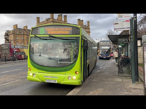 Connexions Buses: 200 (K200CXB) // Scania L94UB Wright Solar