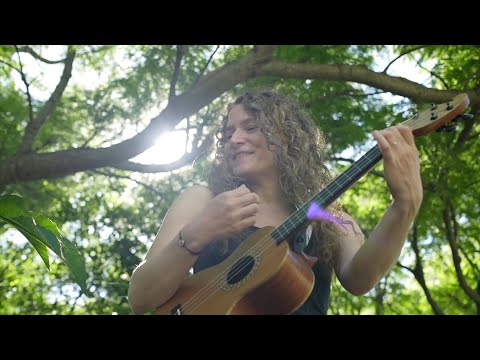 Li prima de E - Mariana Masetto (video oficial)
