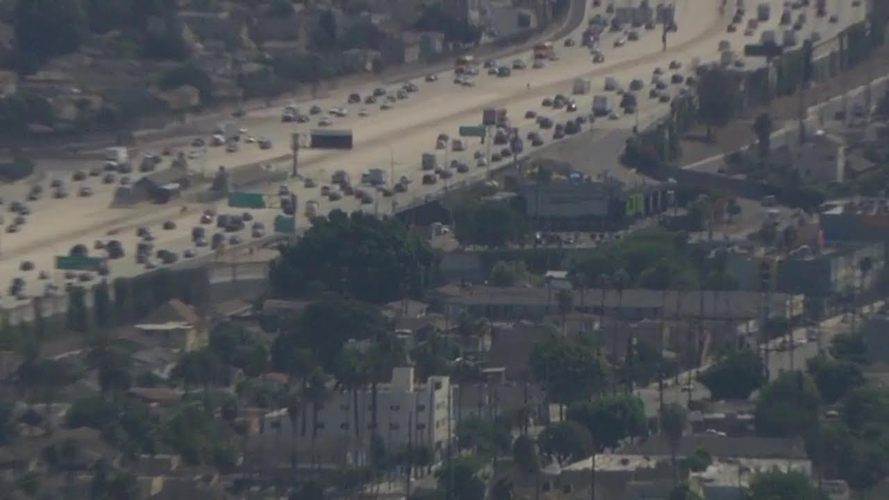 LIVE: Police chase in Los Angeles