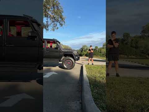 2014 Mercedes-Benz G63 AMG 6X6 Brabus B63S-700