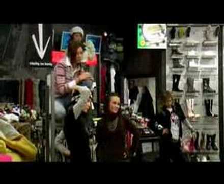 Cropp Girl Saloon Session