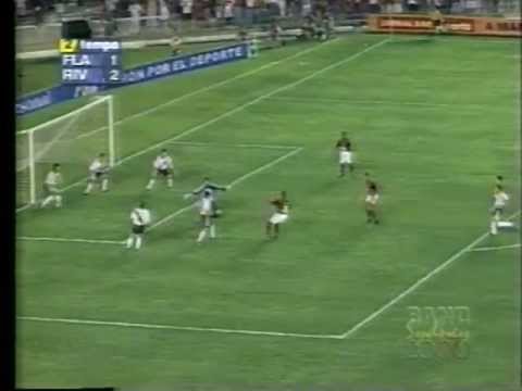Flamengo 1 x 2 River Plate (22/08/2000)