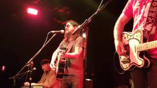 Shooter Jennings " Aint livin long like this"