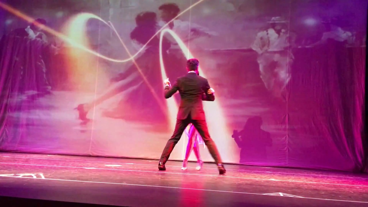 İzel Yelken & Bora Turgut Latino Yılsonu Gösterisi