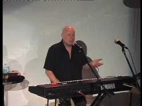 Neil Innes: When A Bonzo Met The Beatles