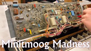 Video thumbnail for Moog Minitmoog with Problematic Power Supply Circuit by Lantertronics - Aaron Lanterman