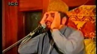 Qari Syed Sadaqat Ali-Surah Ikhlas (in one breath!!)