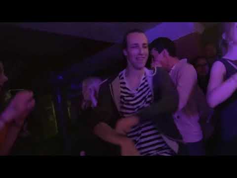 Young Urban by meravis