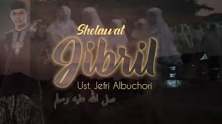Download lagu Uje. Suara Khas Uje Sholawat Jibril mp3
