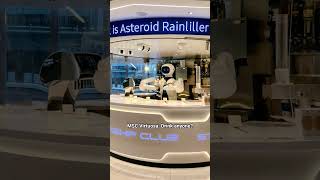 Robot Bartender Serving Drinks in Style #CruiseLife #RobotBar #shorts