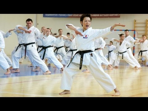 Atsuko Wakai - Seipai (gojuryu) kata+bunkai