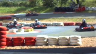 preview picture of video 'Karting 270cc à Montfort le Gesnois (72) 29 08 2014'