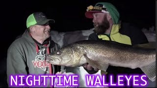Ice Fishing BIG Walleyes at NIGHT (Mille Lacs)