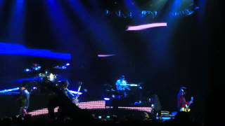 HD HQ AUDIO Guns N' Roses - Live and let die (live Glasgow 2012)
