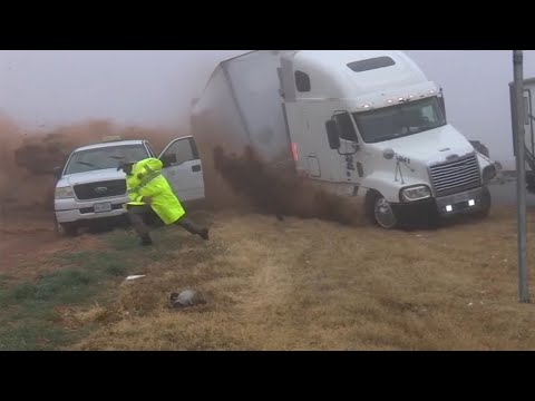 download lagu mp3 mp4 18 Wheeler Accident In Texas, download lagu 18 Wheeler Accident In Texas gratis, unduh video klip 18 Wheeler Accident In Texas