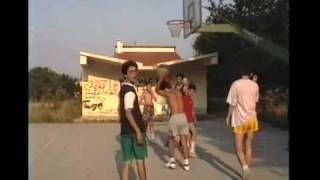 preview picture of video 'Neo Petritsi μπασκετ στο σχολειο 1'